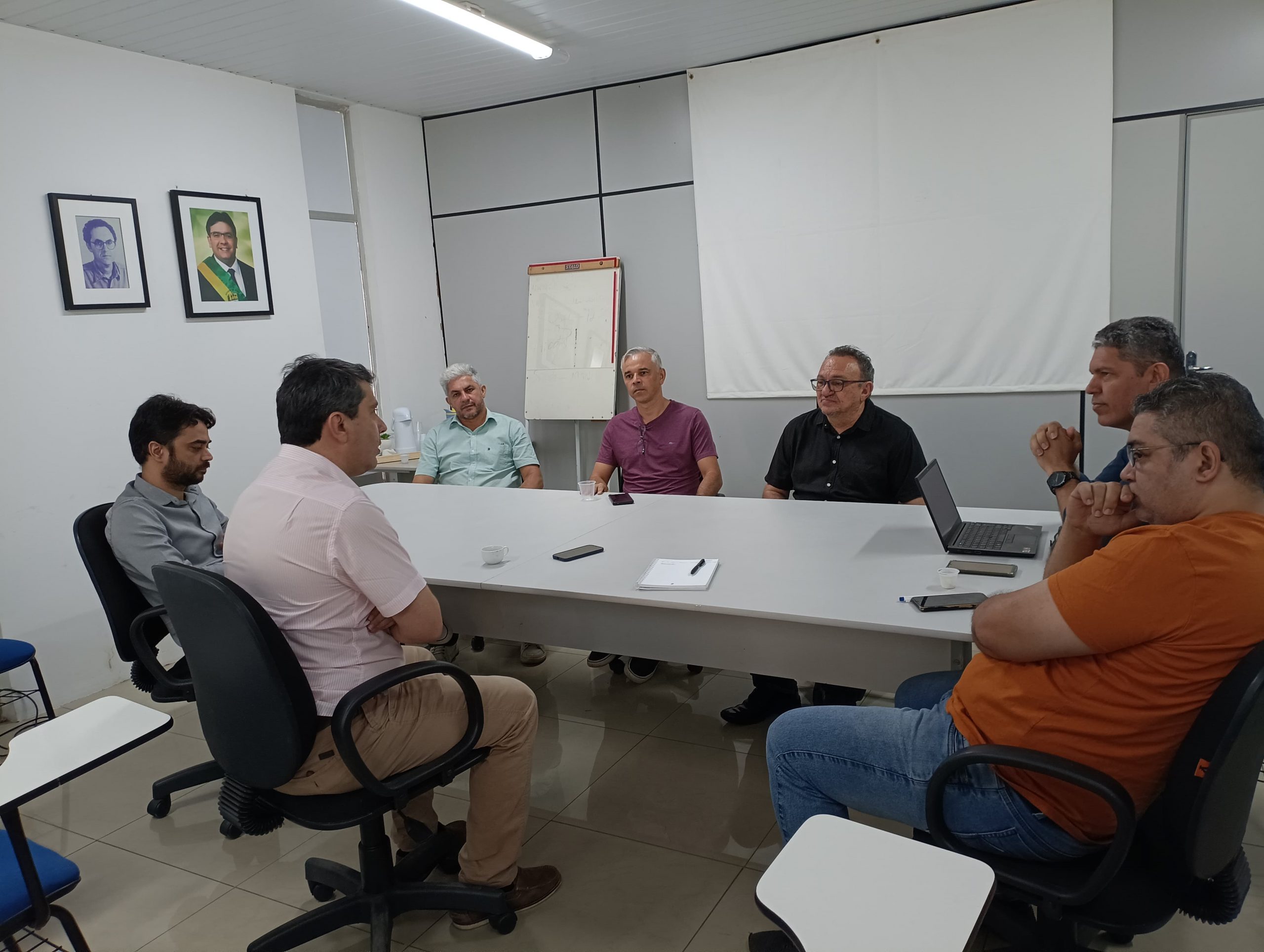 Leia mais sobre o artigo FAPEPI, SEDUC e IES planejam estratégias para impulsionar a qualidade do ensino de matemática no Piauí