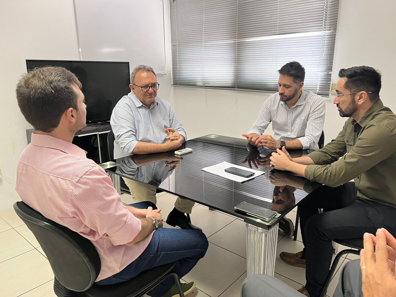 Leia mais sobre o artigo Reunião na FAPEPI fortalece apoio ao II Simpósio Multidisciplinar de Oncologia