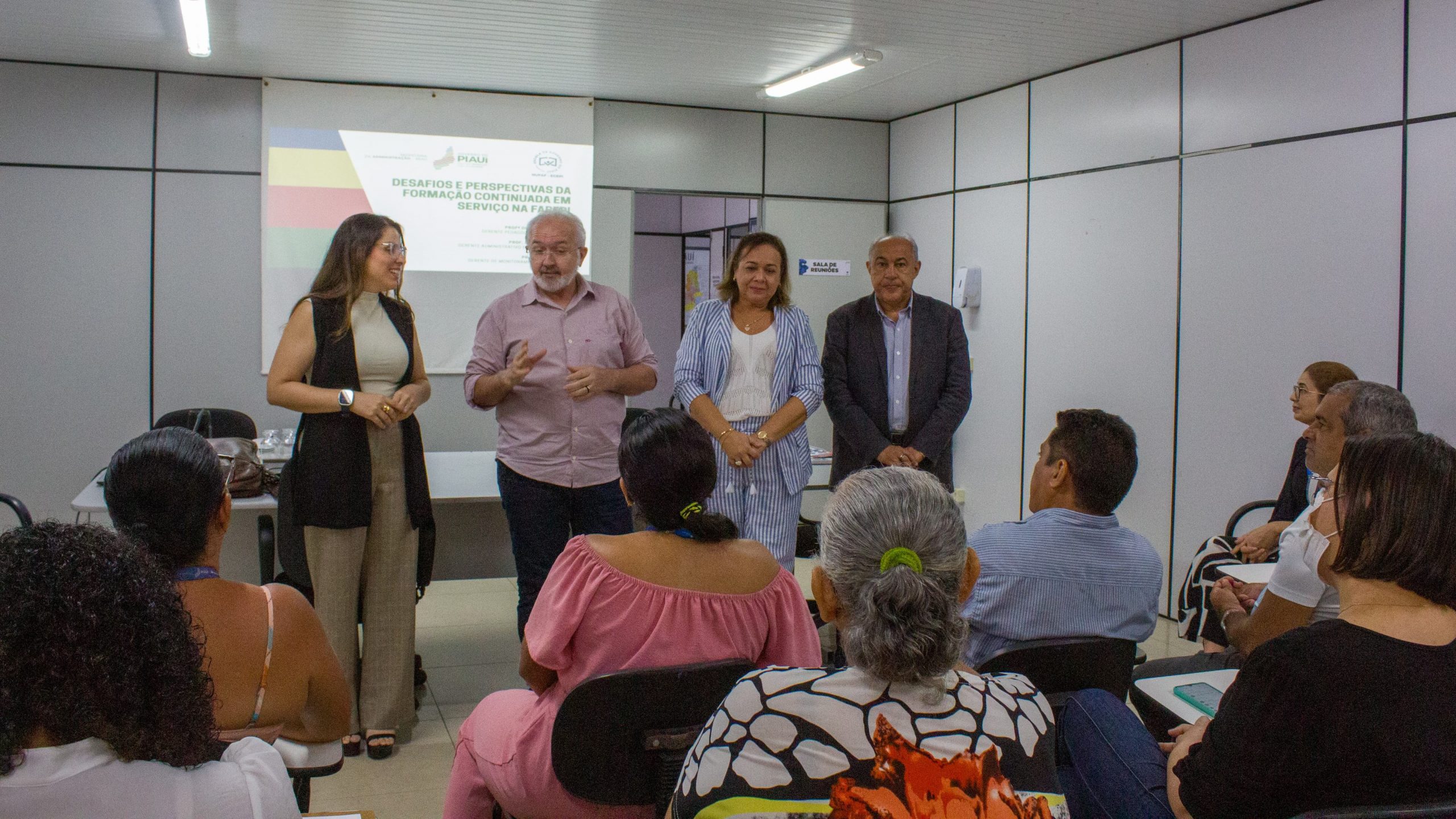 Leia mais sobre o artigo Palestra na FAPEPI discute Desafios e Perspectivas da Formação Continuada em Serviço