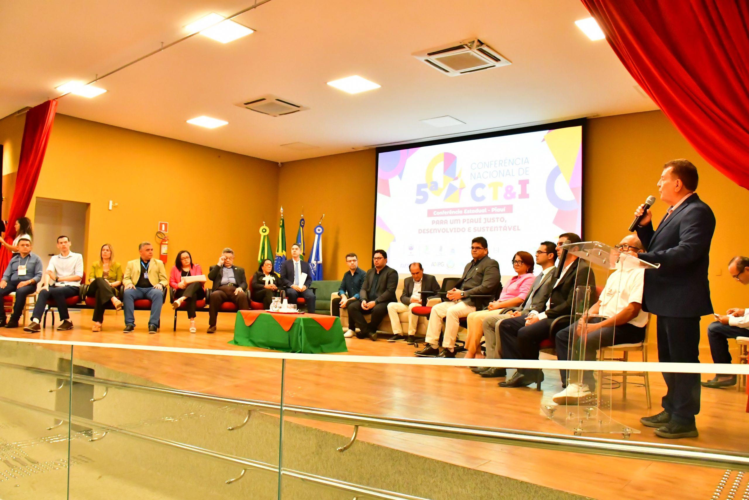 Leia mais sobre o artigo Floriano recebe a primeira Conferência Territorial de Ciência, Tecnologia e Inovação do Piauí
